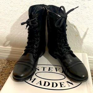 Steve Madden Troopa boots - worn once!!